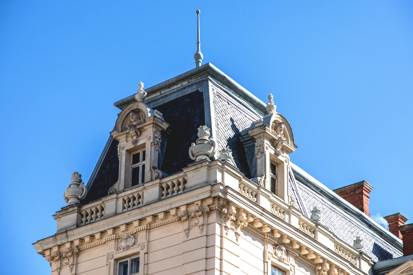 Échafaudage pour travaux de toiture et couverture