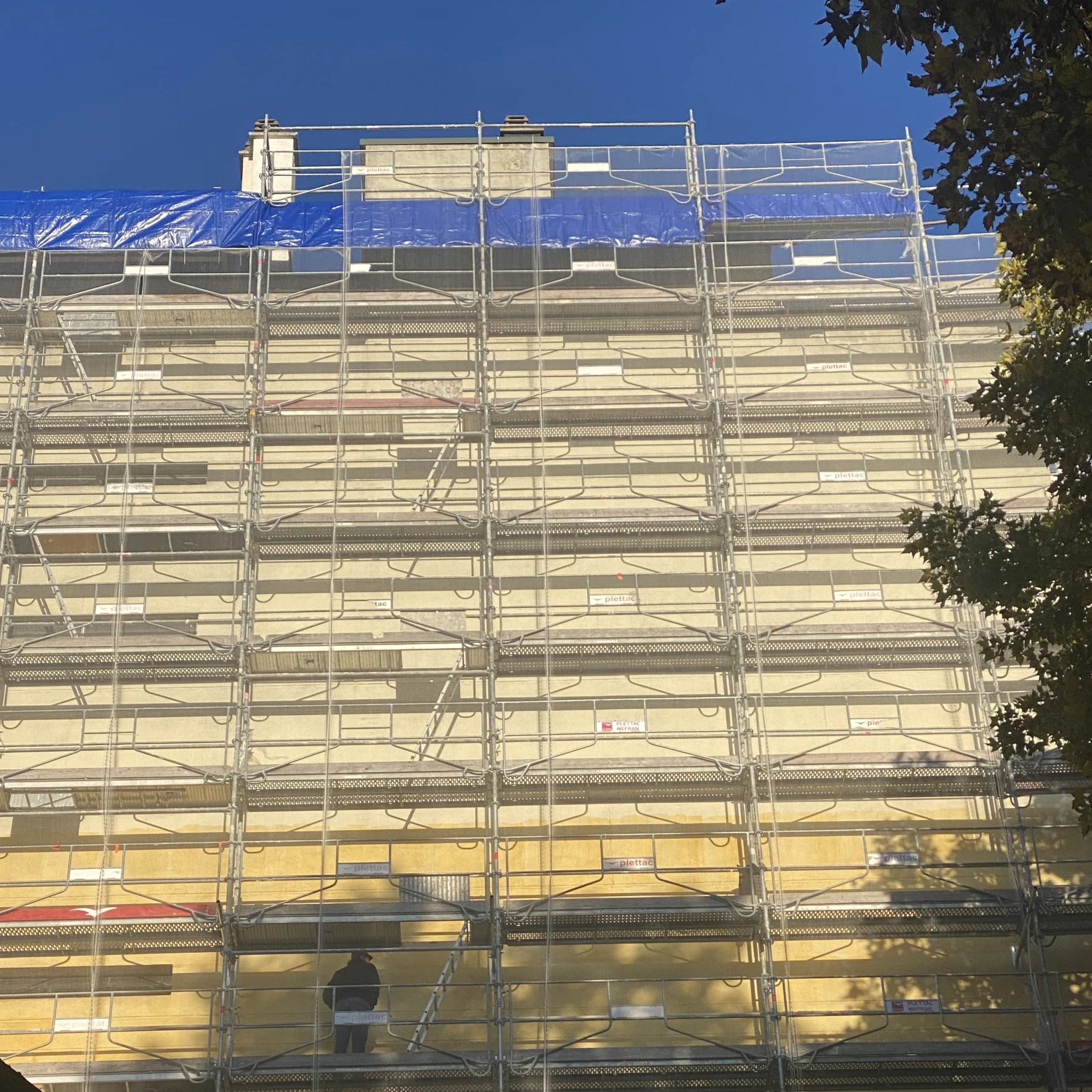 Échafaudage pour isolation thermique extérieure ITE